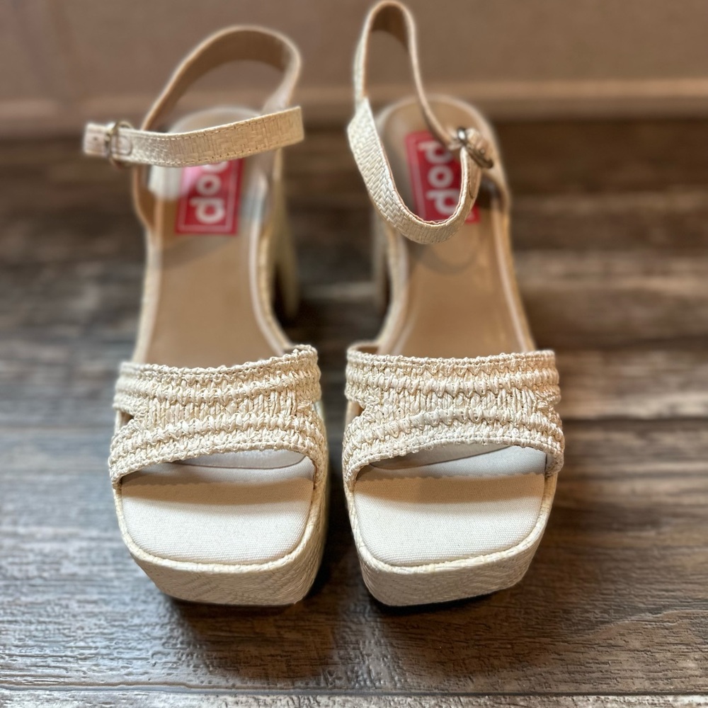 Pop Beige Platform Sandals